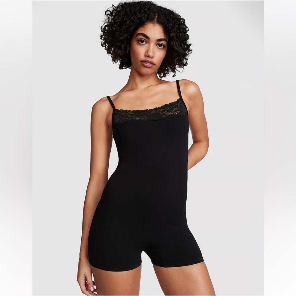 Victoria Secret Wink Seamless Rob Lace Trim Romper